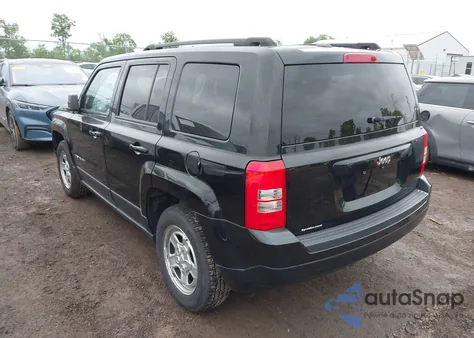 2017 Jeep Patriot Sport Fwd z USA, uszkodzony, nr VIN 1C4NJPBA2HD149046